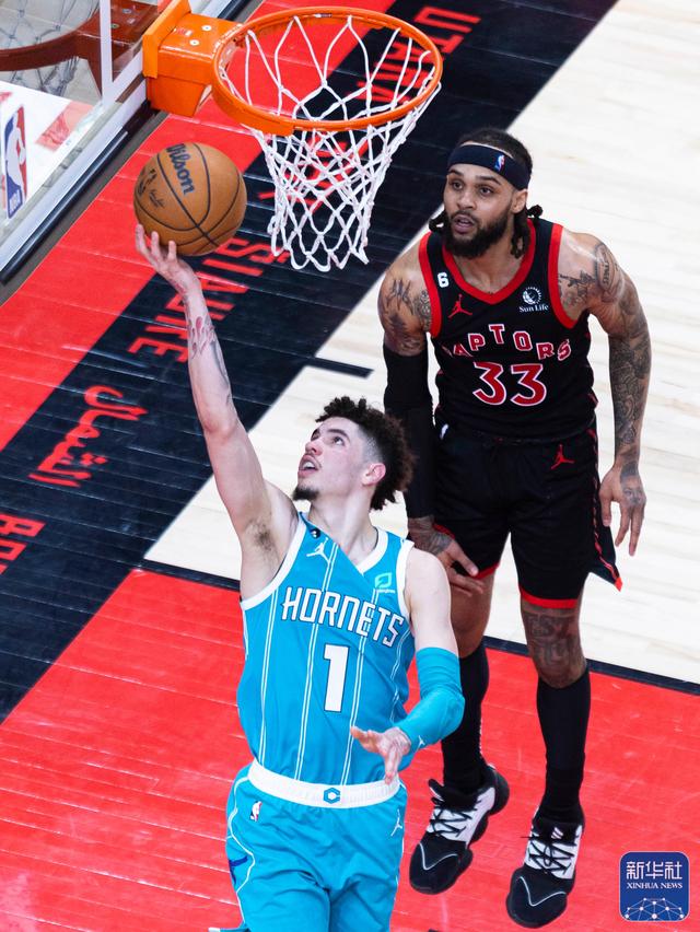 猛龙战胜黄蜂，卫冕冠军连胜达四场(nba卫冕冠军被横扫)